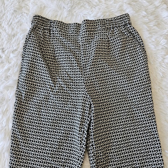 NWOT‎ Anthropologie Women's Pull On Black & White Patterned Tapered Pant. Size S - Picture 2 of 12
